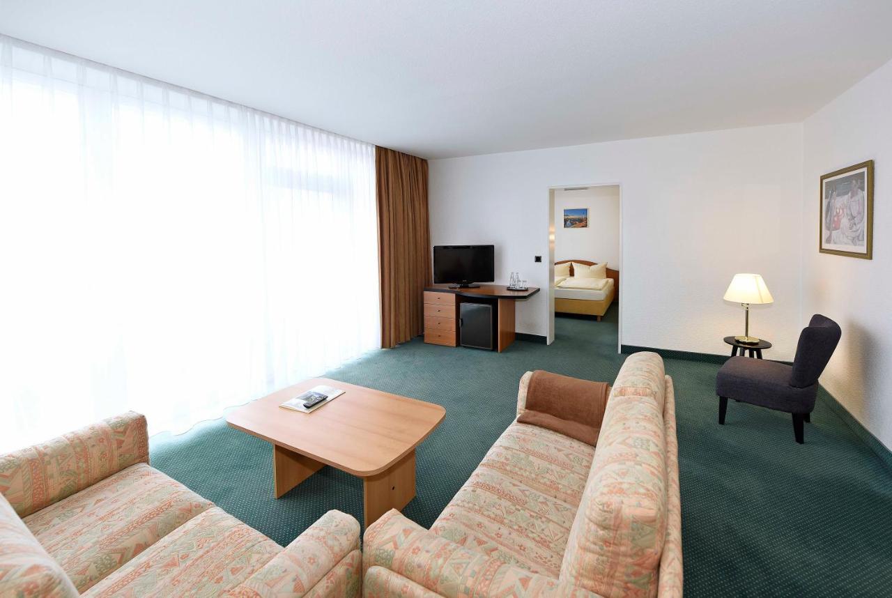 Lat Hotel & Apartmenthaus Berlin Eisenhuttenstadt Bagian luar foto
