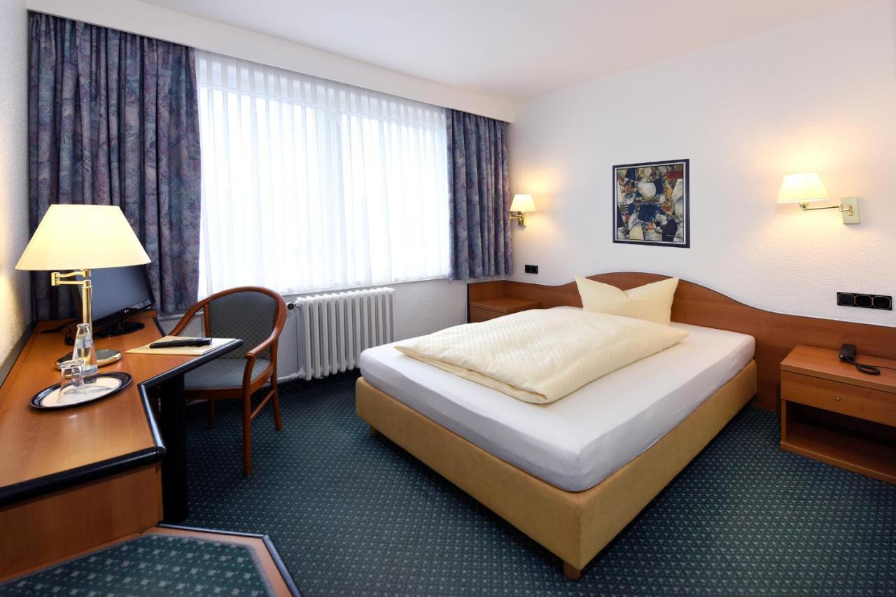 Lat Hotel & Apartmenthaus Berlin Eisenhuttenstadt Bagian luar foto