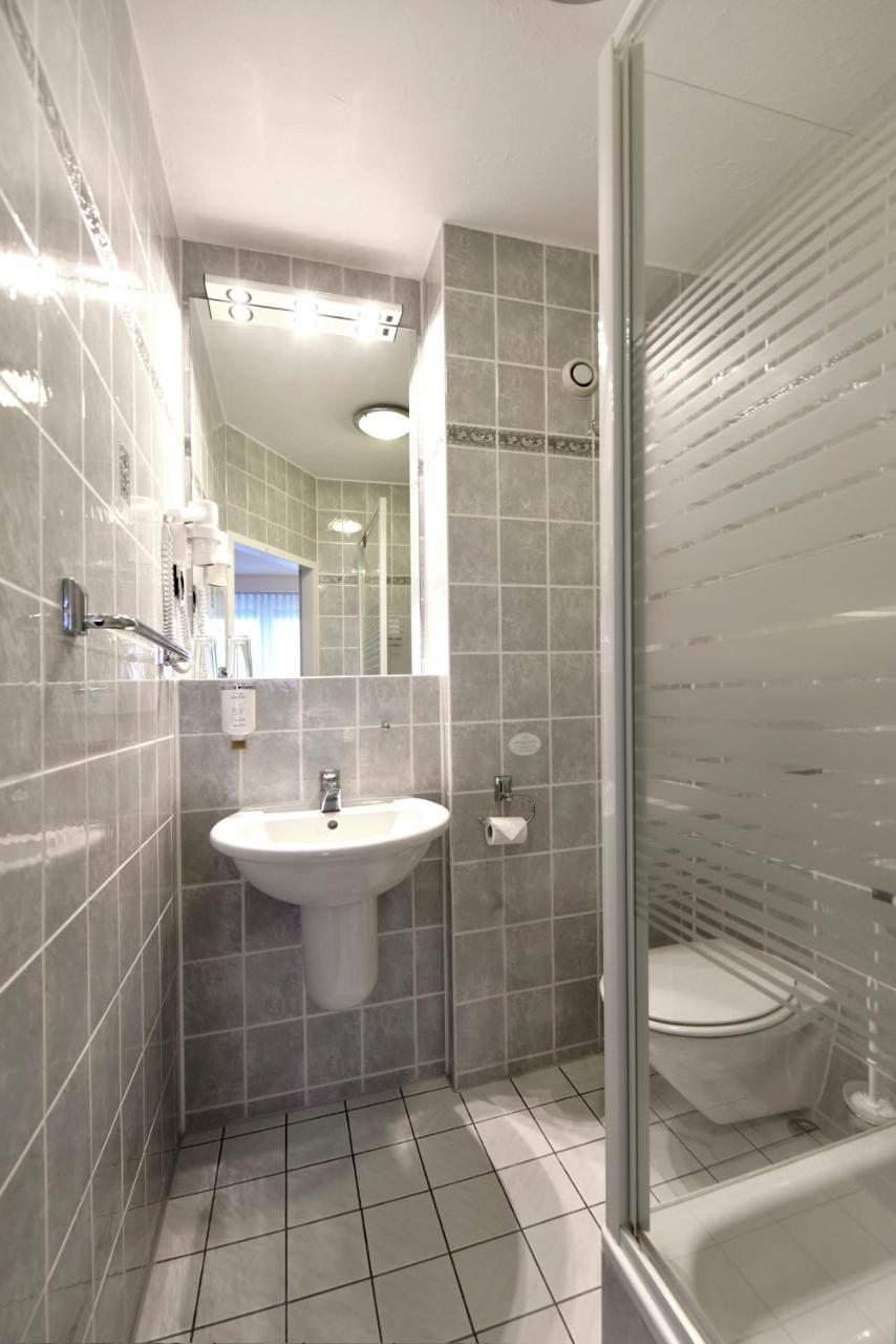 Lat Hotel & Apartmenthaus Berlin Eisenhuttenstadt Bagian luar foto