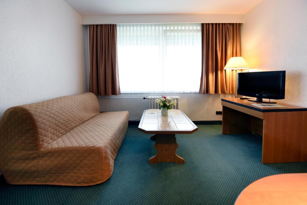 Lat Hotel & Apartmenthaus Berlin Eisenhuttenstadt Bagian luar foto